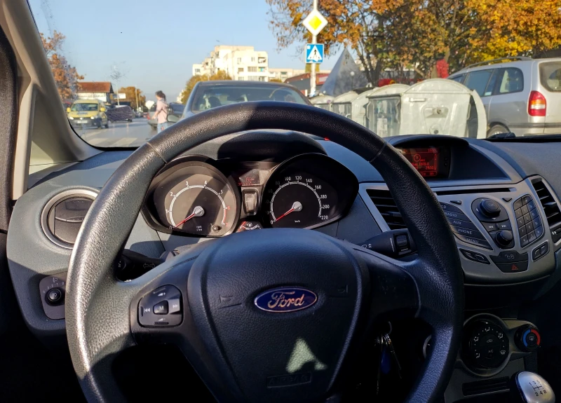 Ford Fiesta 16v A/C (MK-7) EURO-4, снимка 5 - Автомобили и джипове - 47845925