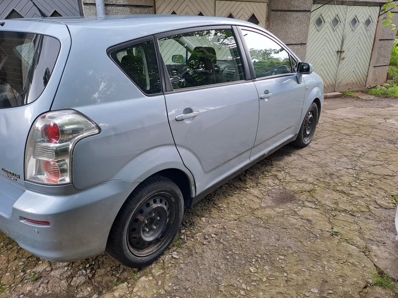 Toyota Corolla verso 1.6бензин 110к.с., снимка 4 - Автомобили и джипове - 48674127