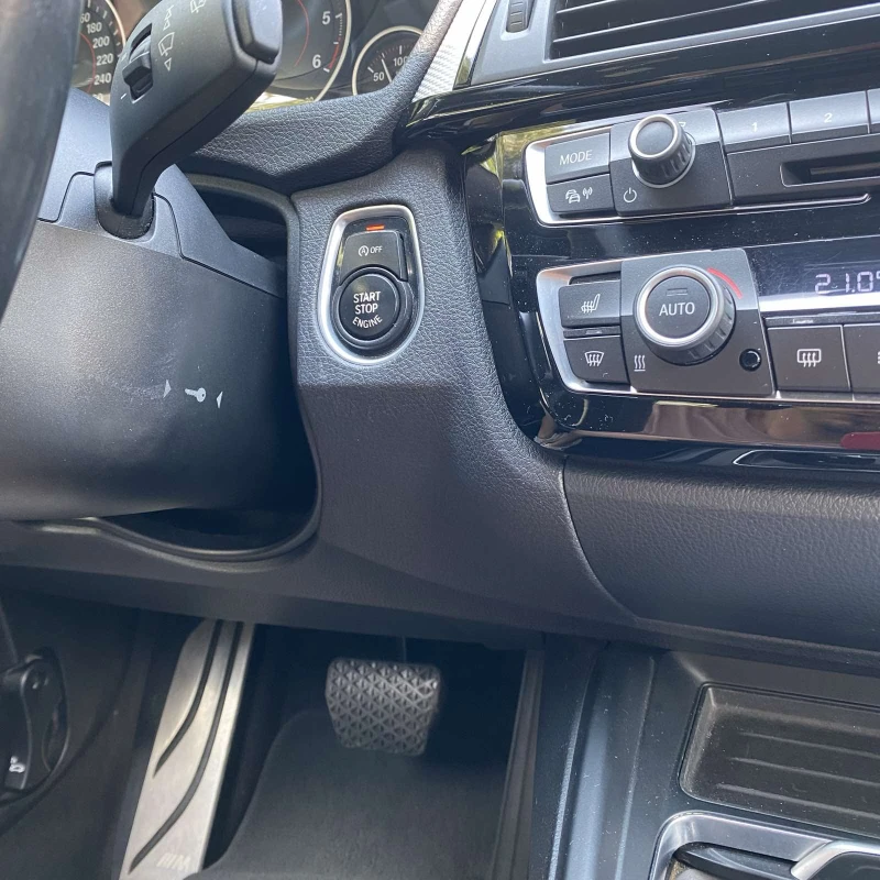 BMW 320 d xDrive M Kam Harman/Kardon SzH Adaptive #iCarbg , снимка 9 - Автомобили и джипове - 52041939