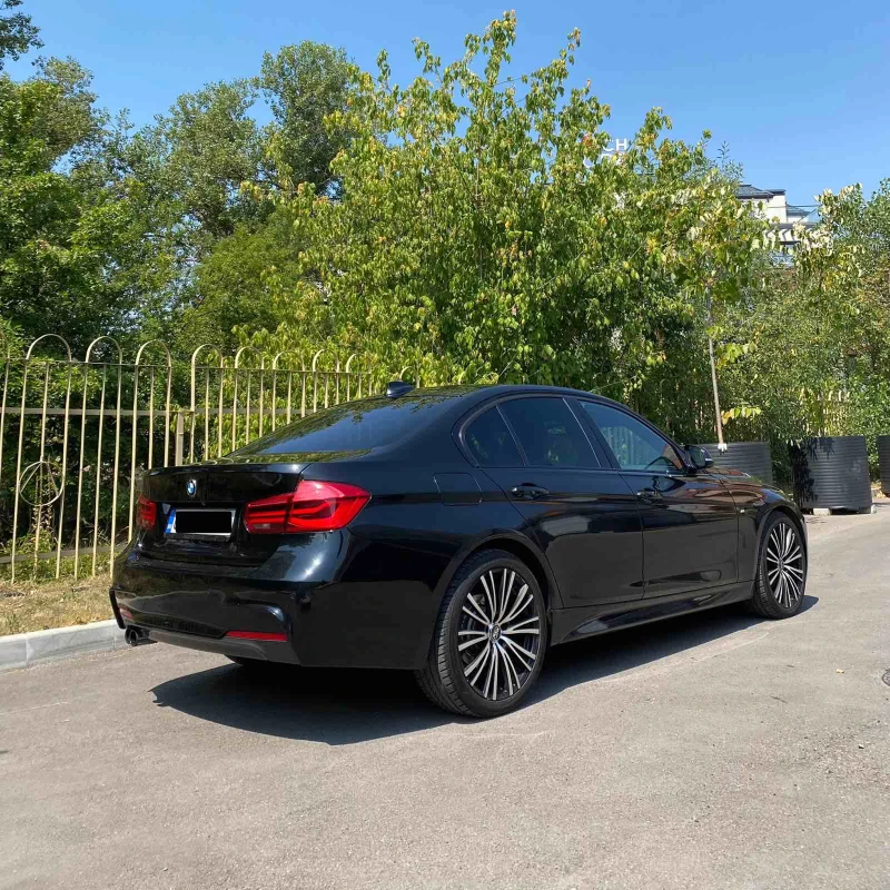 BMW 320 d xDrive M Kam Harman/Kardon SzH Adaptive #iCarbg , снимка 4 - Автомобили и джипове - 52041939