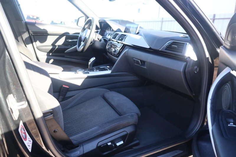 BMW 320 d xDrive M Kam Harman/Kardon SzH Adaptive #iCarbg , снимка 8 - Автомобили и джипове - 52041939