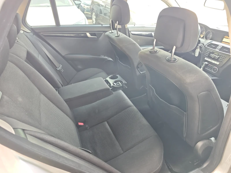 Mercedes-Benz C 200 2.2cdi Automatic Navi 236x.km. Euro 5A, снимка 8 - Автомобили и джипове - 52431825