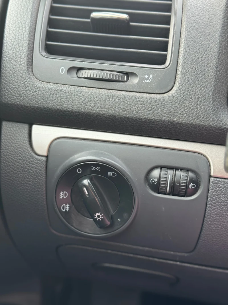 VW Golf Автоматик DSG, снимка 12 - Автомобили и джипове - 52630766