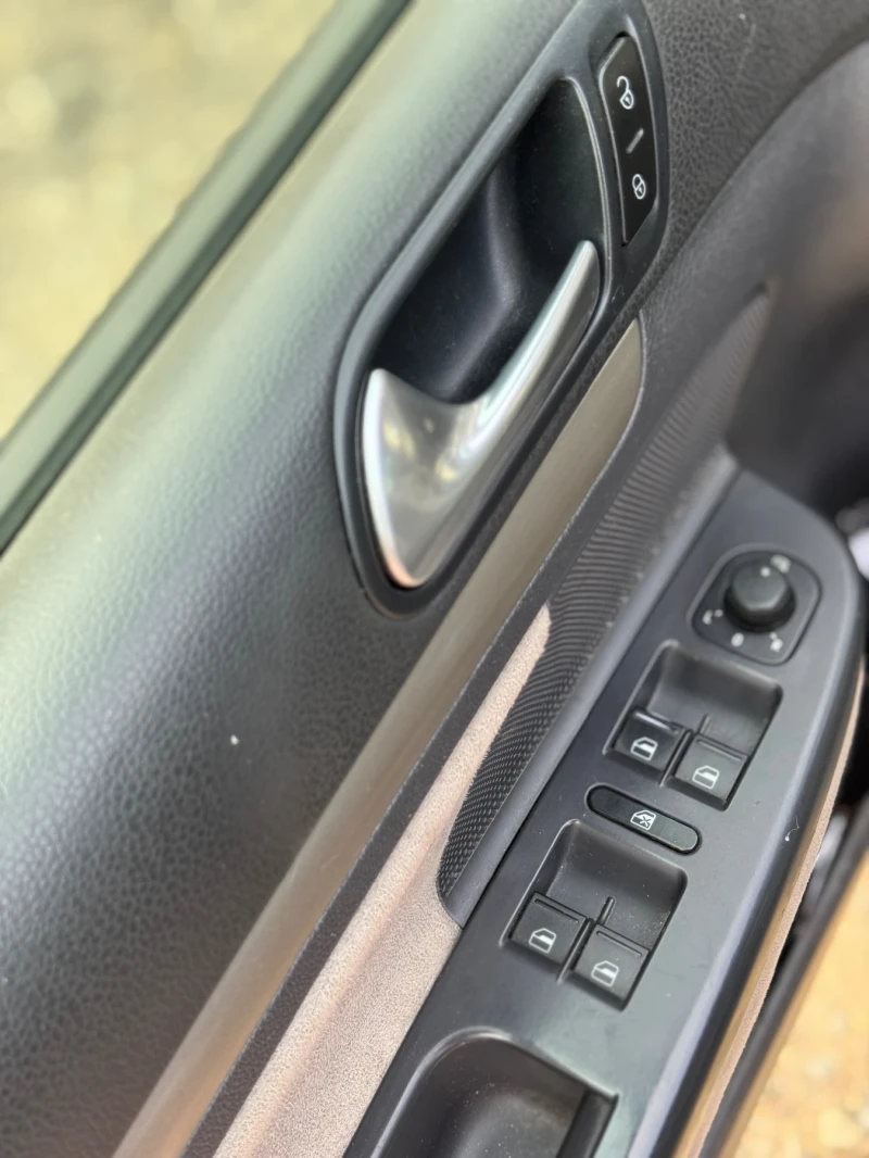 VW Golf Автоматик DSG, снимка 10 - Автомобили и джипове - 52630766