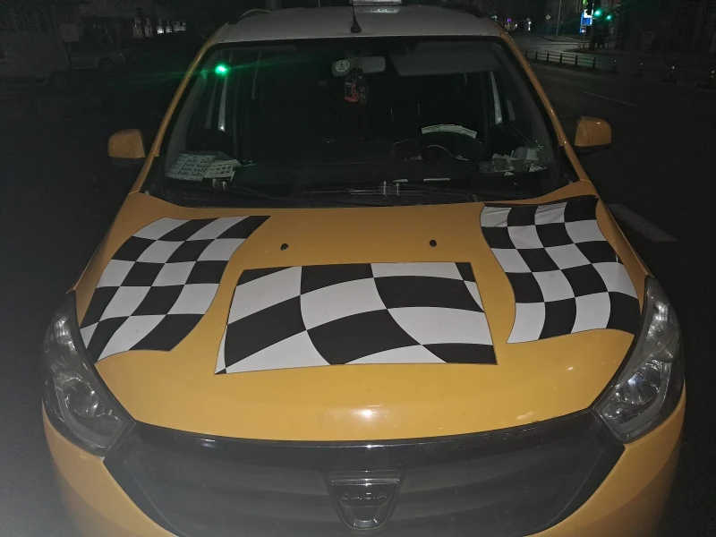 Dacia Lodgy Ван, снимка 5 - Автомобили и джипове - 52856852