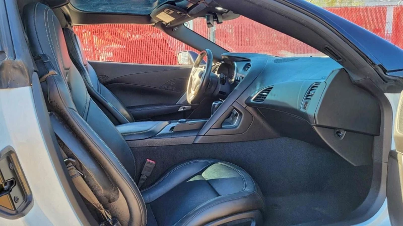 Chevrolet Corvette, снимка 5 - Автомобили и джипове - 53053182