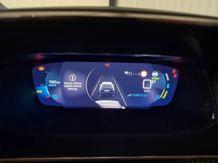Peugeot 2008 Еlectric 50KW, SOH-92%, ALLURE, НАЛИЧЕН , снимка 11 - Автомобили и джипове - 53633219