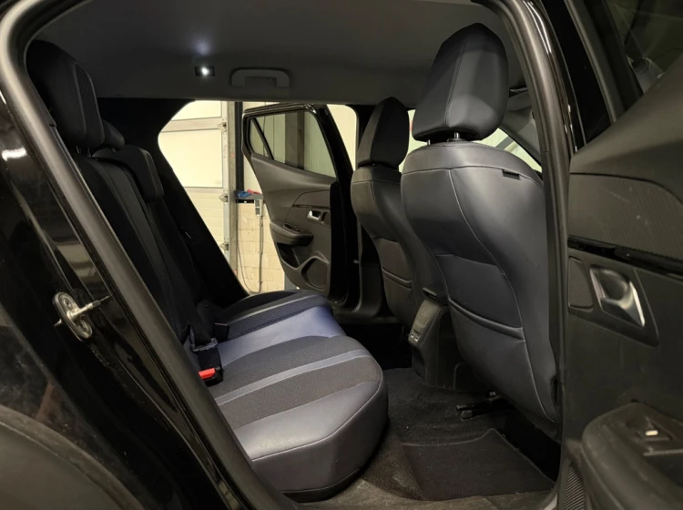 Peugeot 2008 Еlectric 50KW, SOH-92%, ALLURE, НАЛИЧЕН , снимка 13 - Автомобили и джипове - 53633219