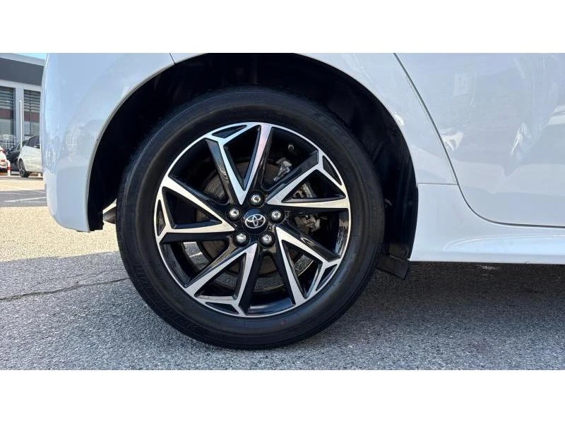 Toyota Yaris 1.5HSD TREND, снимка 16 - Автомобили и джипове - 55048629
