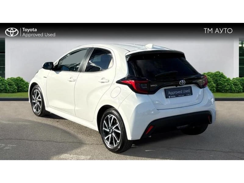 Toyota Yaris 1.5HSD TREND, снимка 2 - Автомобили и джипове - 55048629