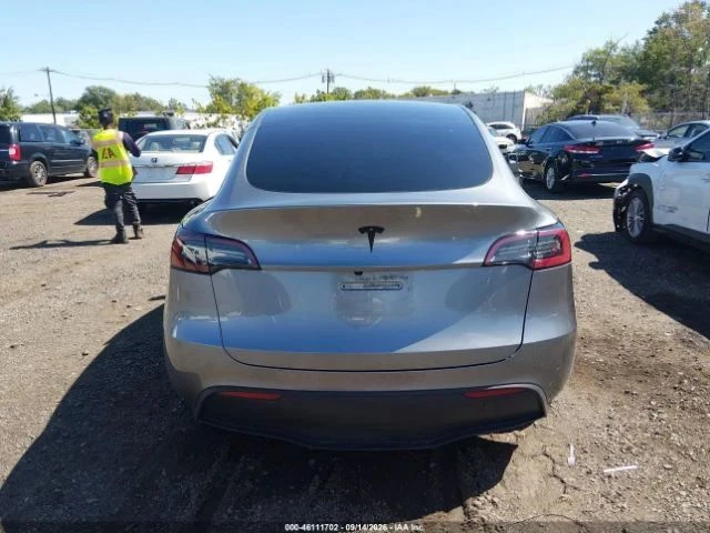 Tesla Model Y, снимка 6 - Автомобили и джипове - 56738306
