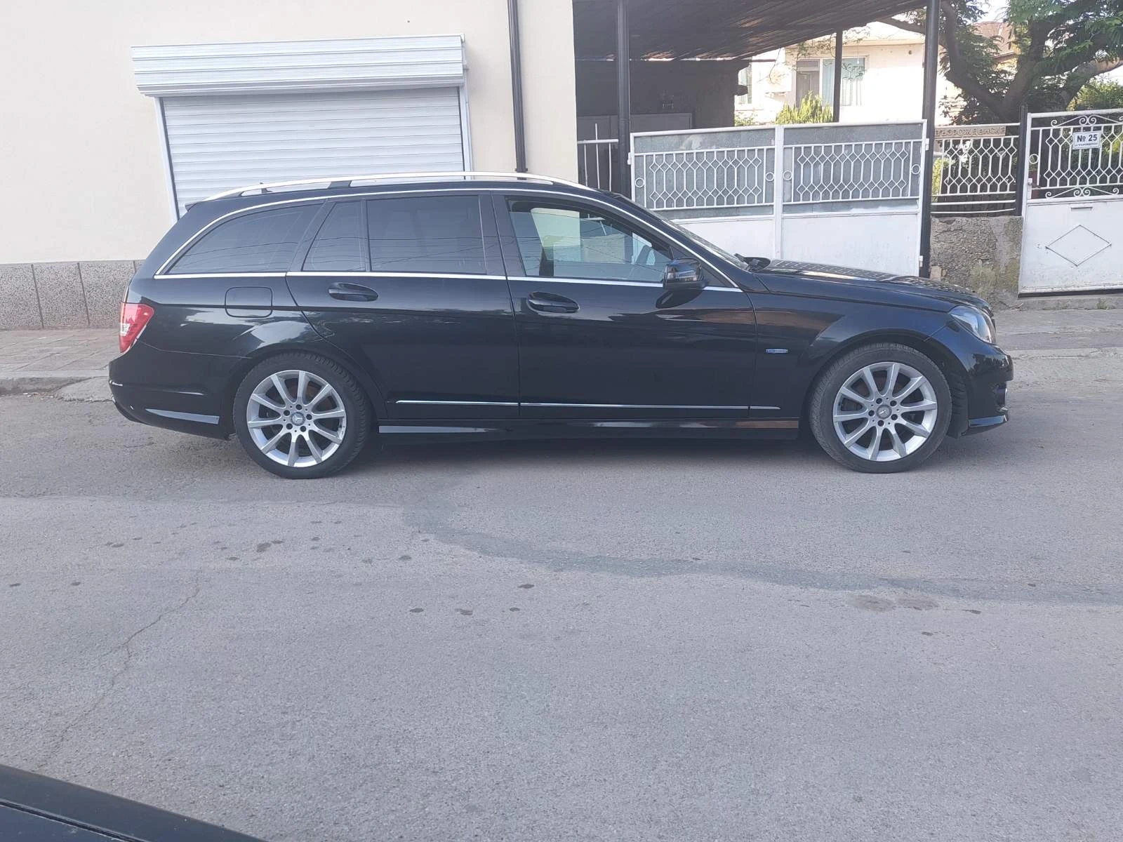 Mercedes-Benz C 200  AMG   - изображение 6