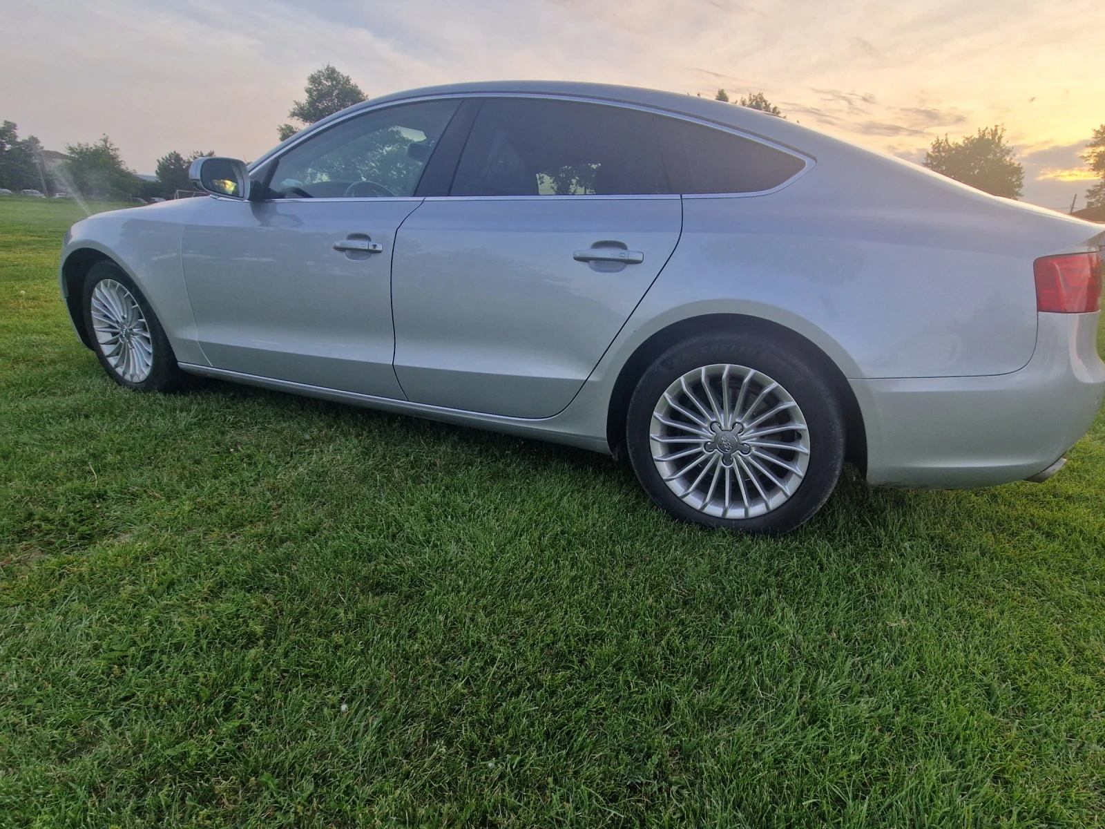 Audi A5 Sportback , снимка 11 - Автомобили и джипове - 49967918