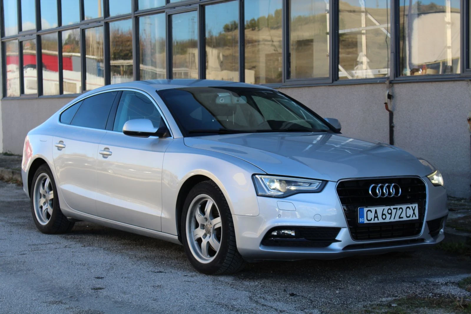 Audi A5 Sportback , снимка 2 - Автомобили и джипове - 49967918