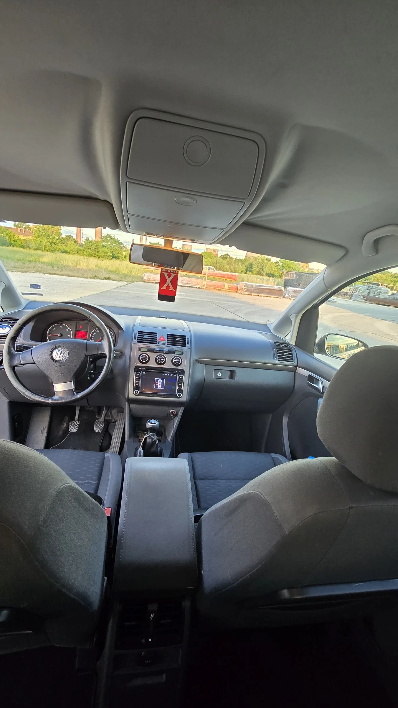 VW Touran  - изображение 7
