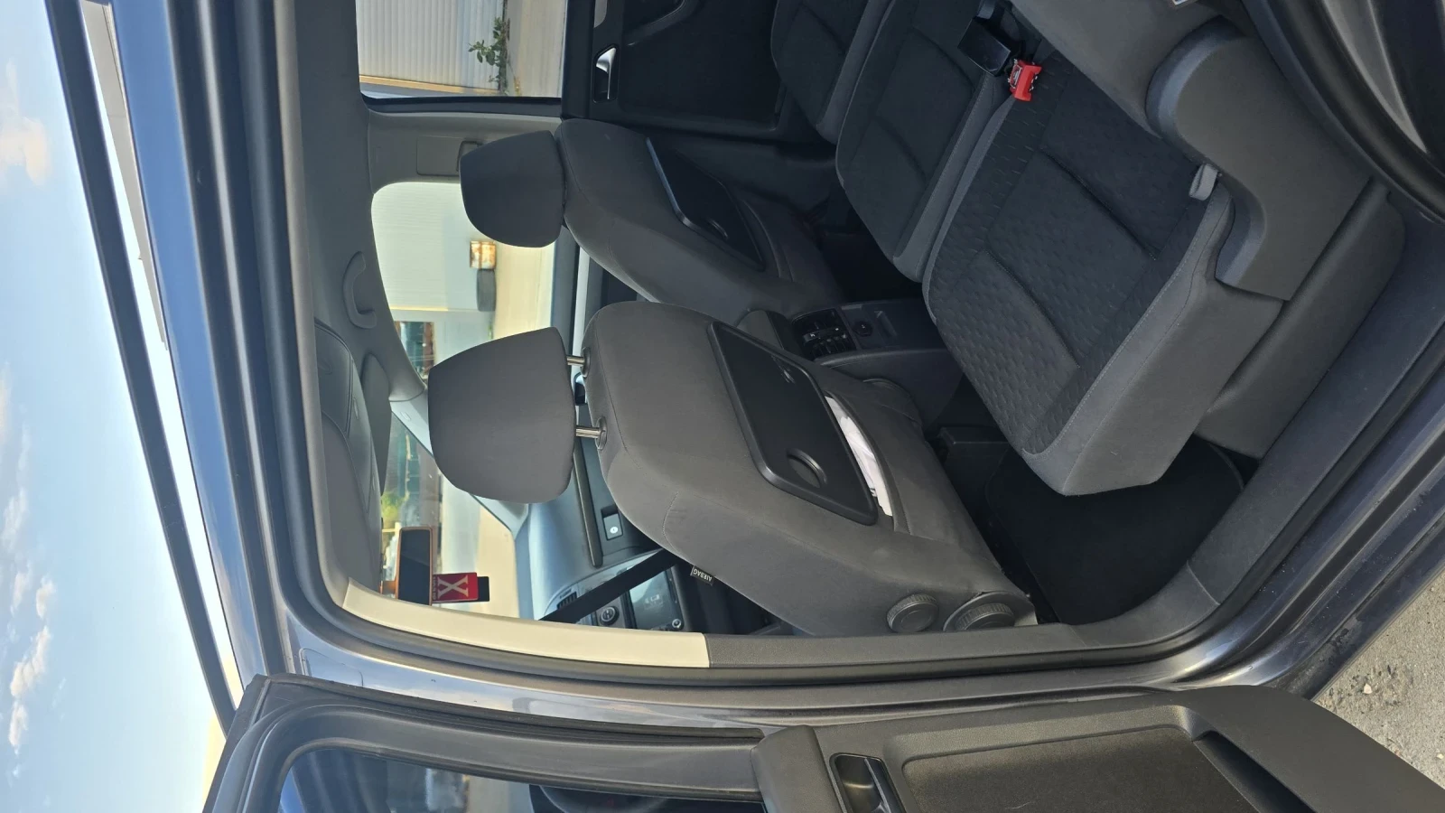 VW Touran  - изображение 8