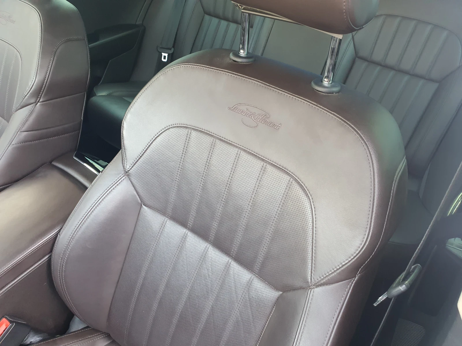 Skoda Superb Lauren end Klement - изображение 8