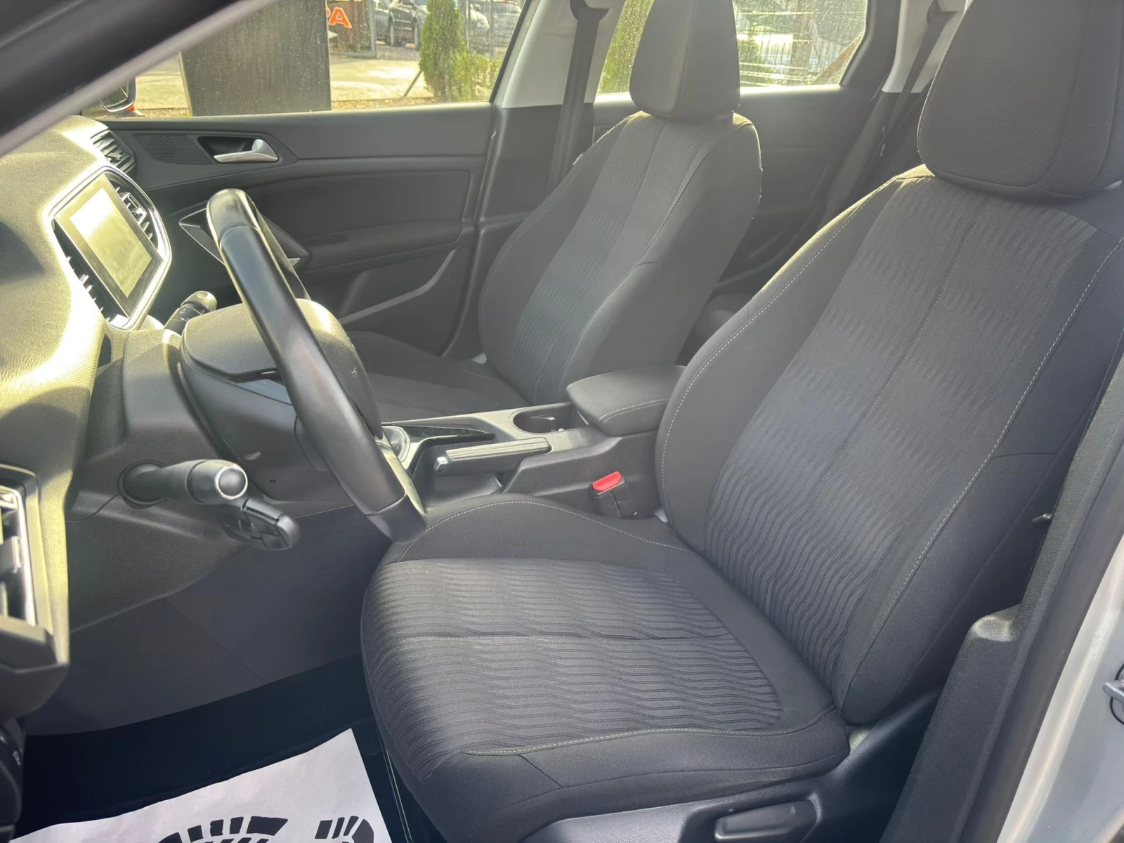 Peugeot 308 1, 6HDI SW  - изображение 9