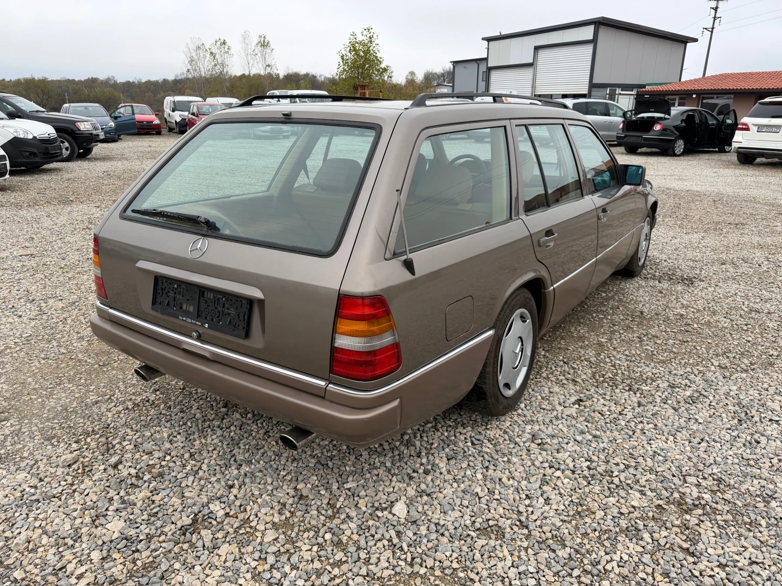 Mercedes-Benz 124 2.3i-150PS | Mobile.bg   5