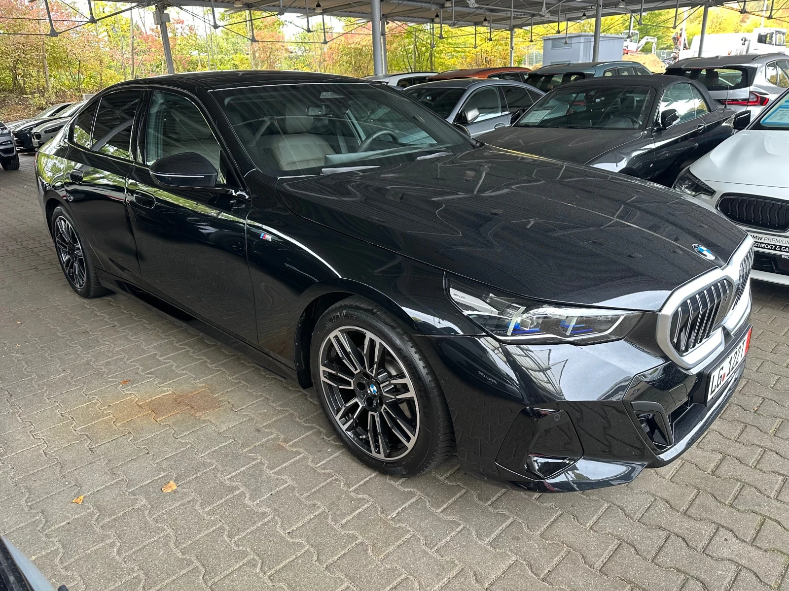BMW 520 xDrive/  12.2029 /M-SPORT/ SHADOW LINE/ | Mobile.bg   2