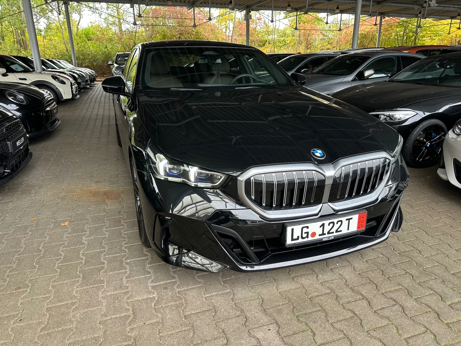 BMW 520 xDrive/  12.2029 /M-SPORT/ SHADOW LINE/ | Mobile.bg   1