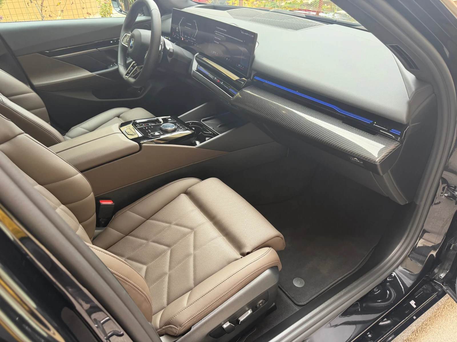 BMW 520 d xDrive ГАРАНЦИЯ до 12.2029 M-SPORT SHADOW LINE - изображение 9