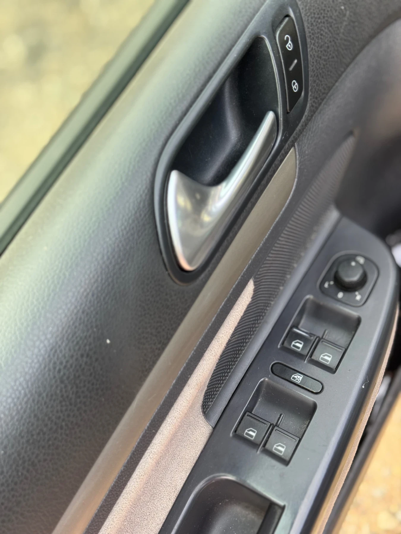 VW Golf Автоматик DSG - изображение 10