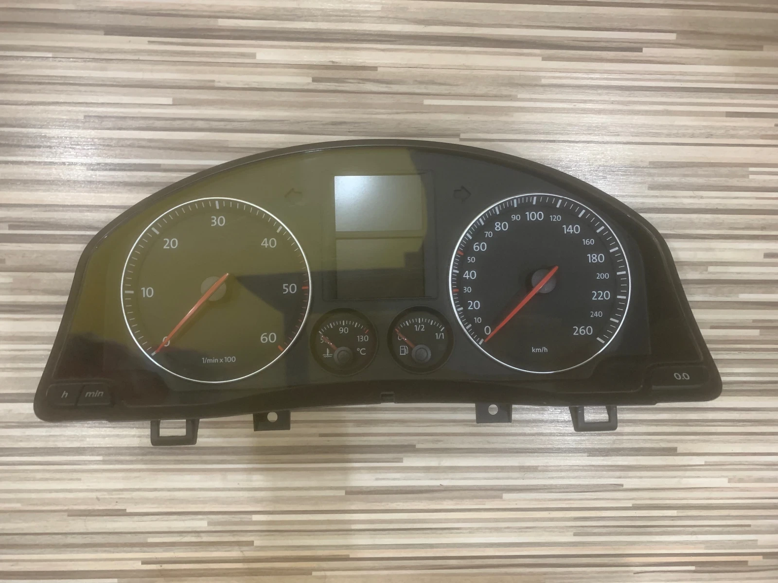 VW Golf 1.9 TDI останали части, снимка 6 - Автомобили и джипове - 53428625