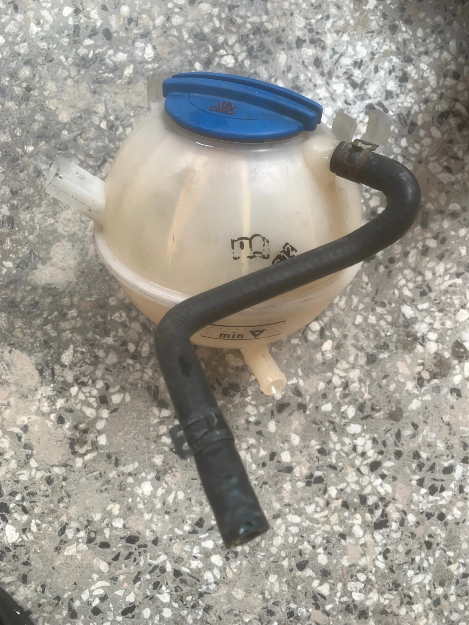 VW Golf 1.9 TDI останали части, снимка 7 - Автомобили и джипове - 53428625