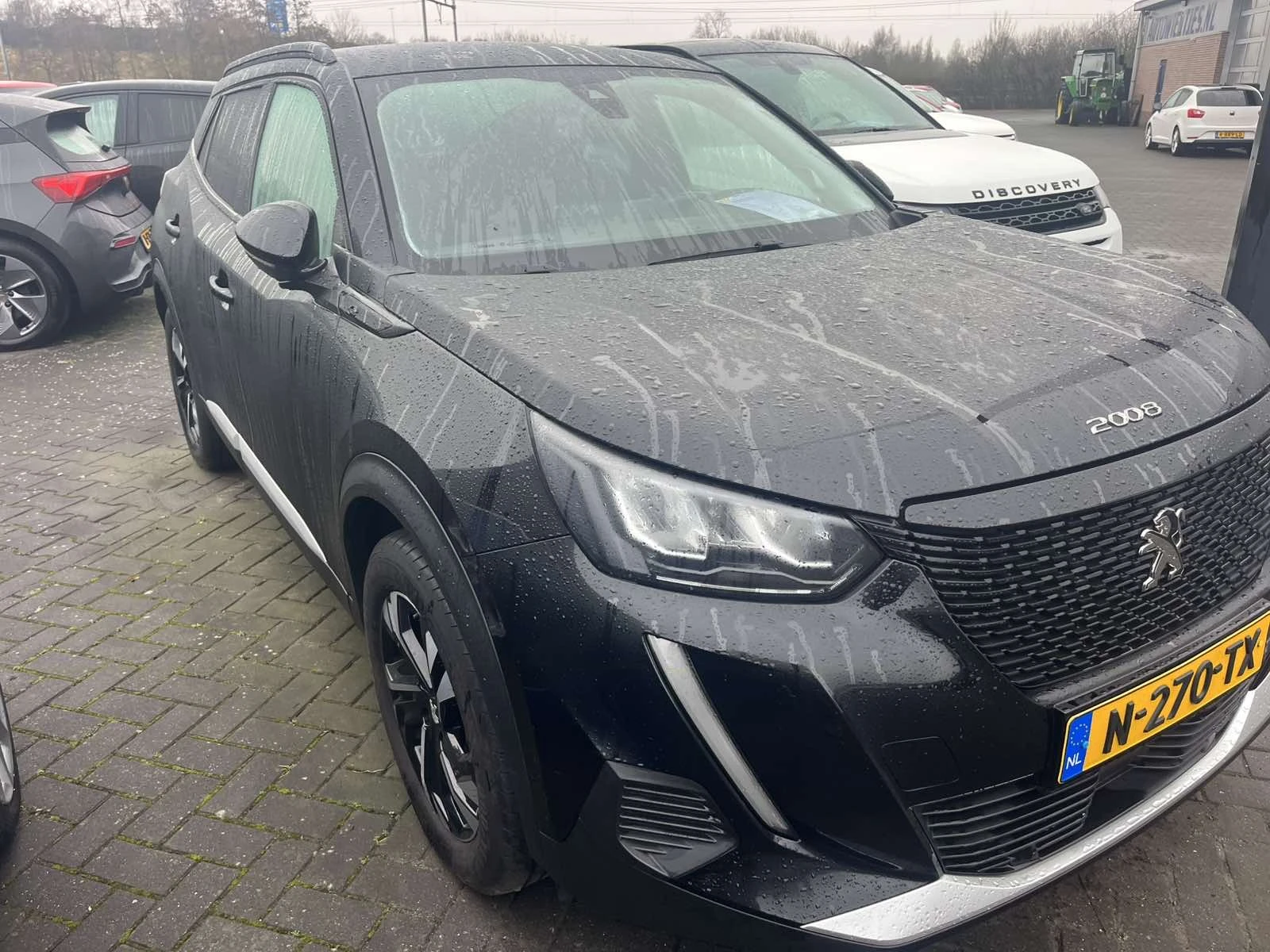 Peugeot 2008 Еlectric 50KW, SOH-92%, ALLURE, НАЛИЧЕН  - изображение 4