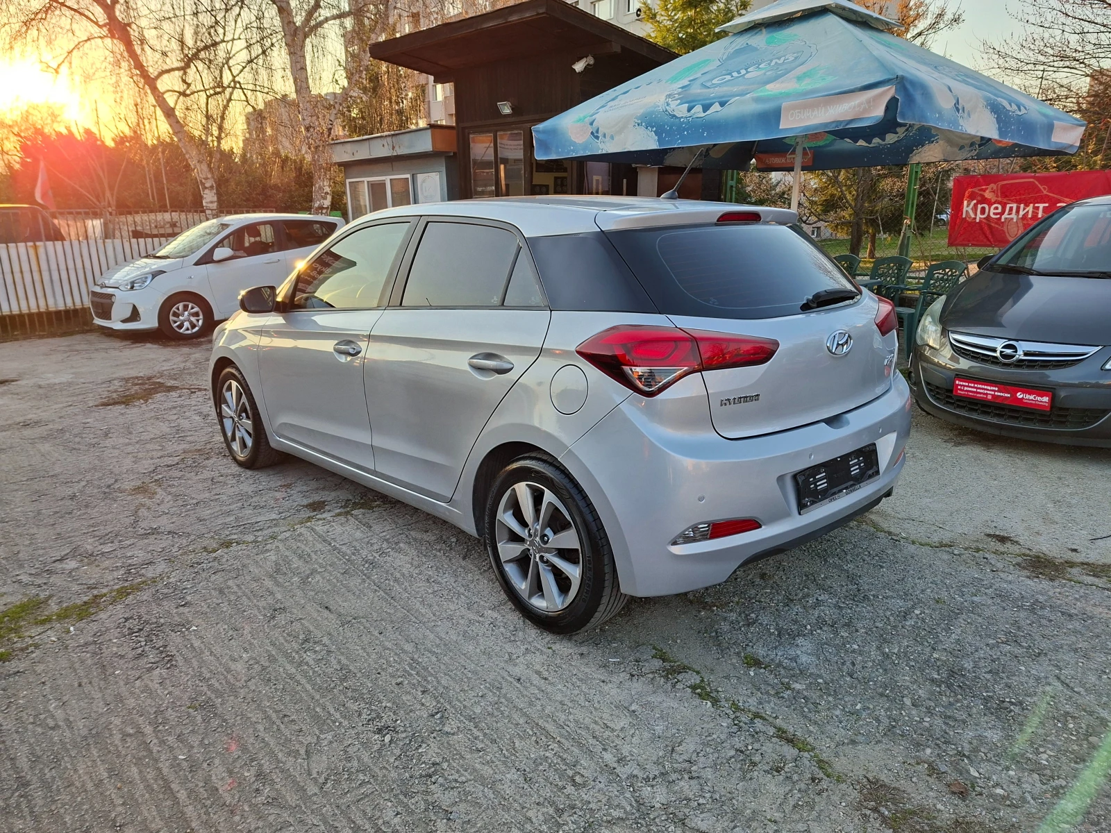Hyundai I20 1.1CRDI* 6-Speed* , снимка 3 - Автомобили и джипове - 53737946