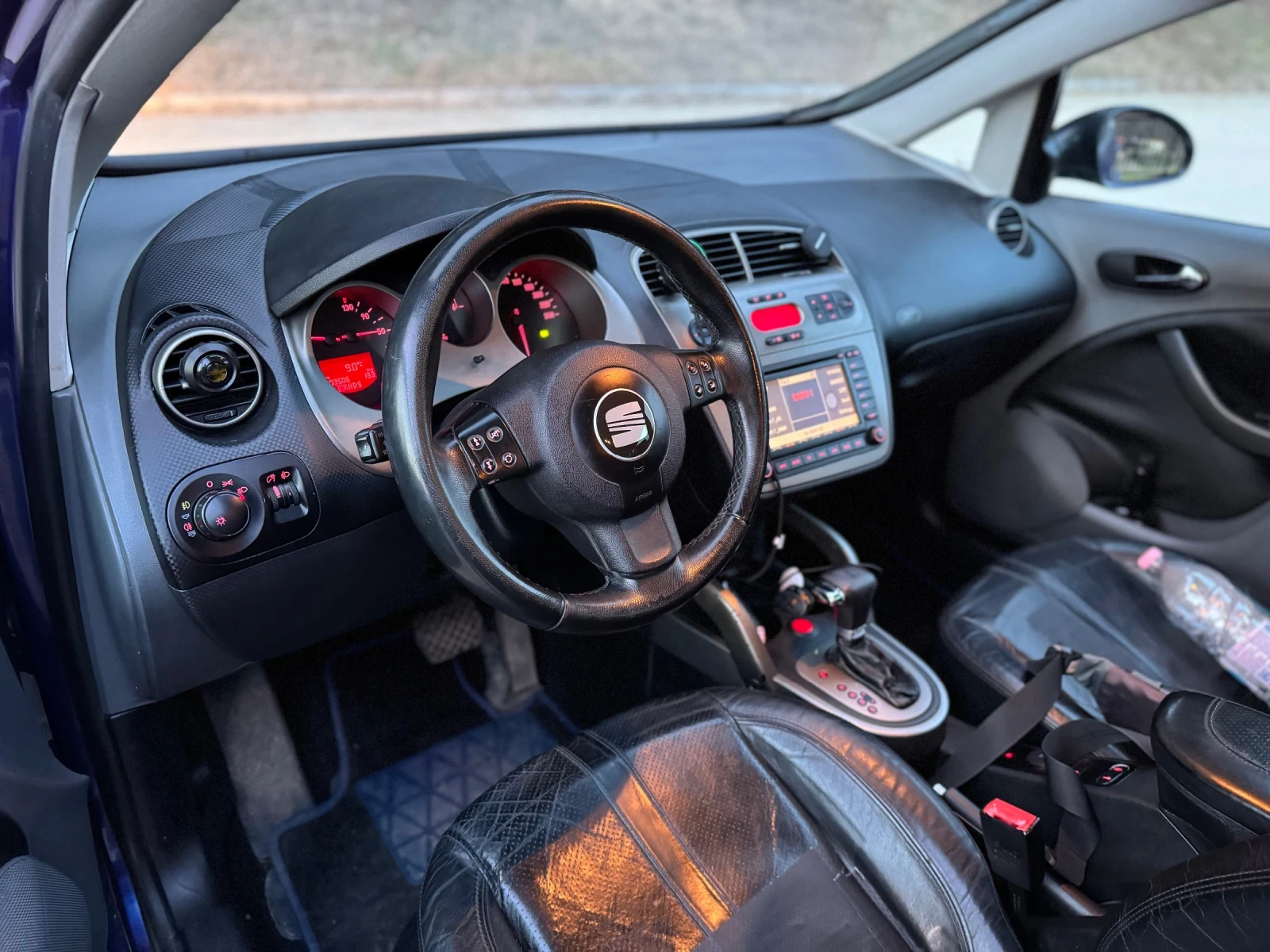 Seat Altea 2.0 tdi, снимка 9 - Автомобили и джипове - 53758483