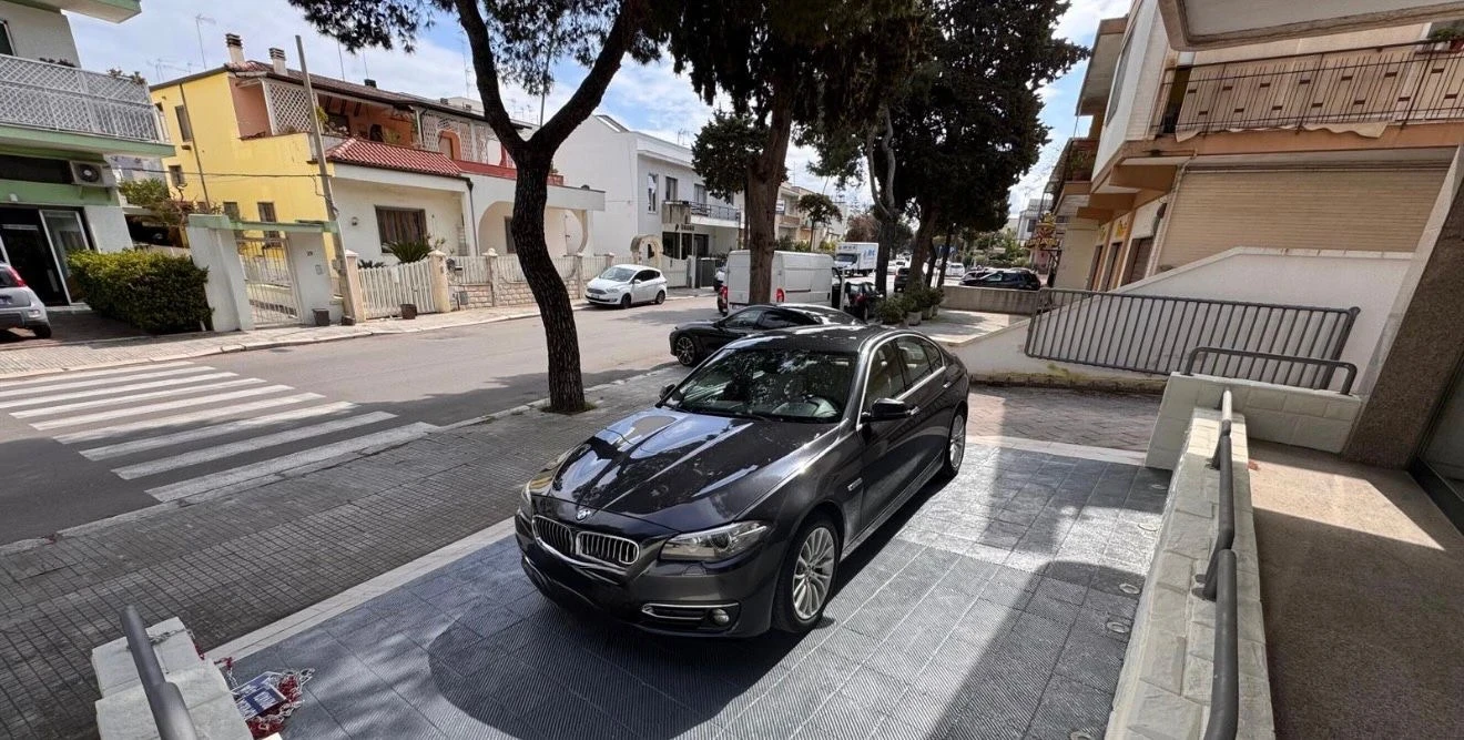 BMW 520 20d Luxury, снимка 3 - Автомобили и джипове - 53962573