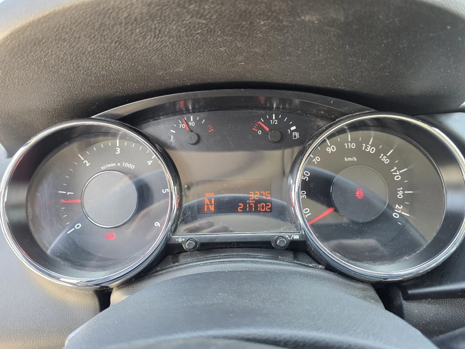 Peugeot 3008 1.6hdi 112к.с Business , снимка 17 - Автомобили и джипове - 54228810