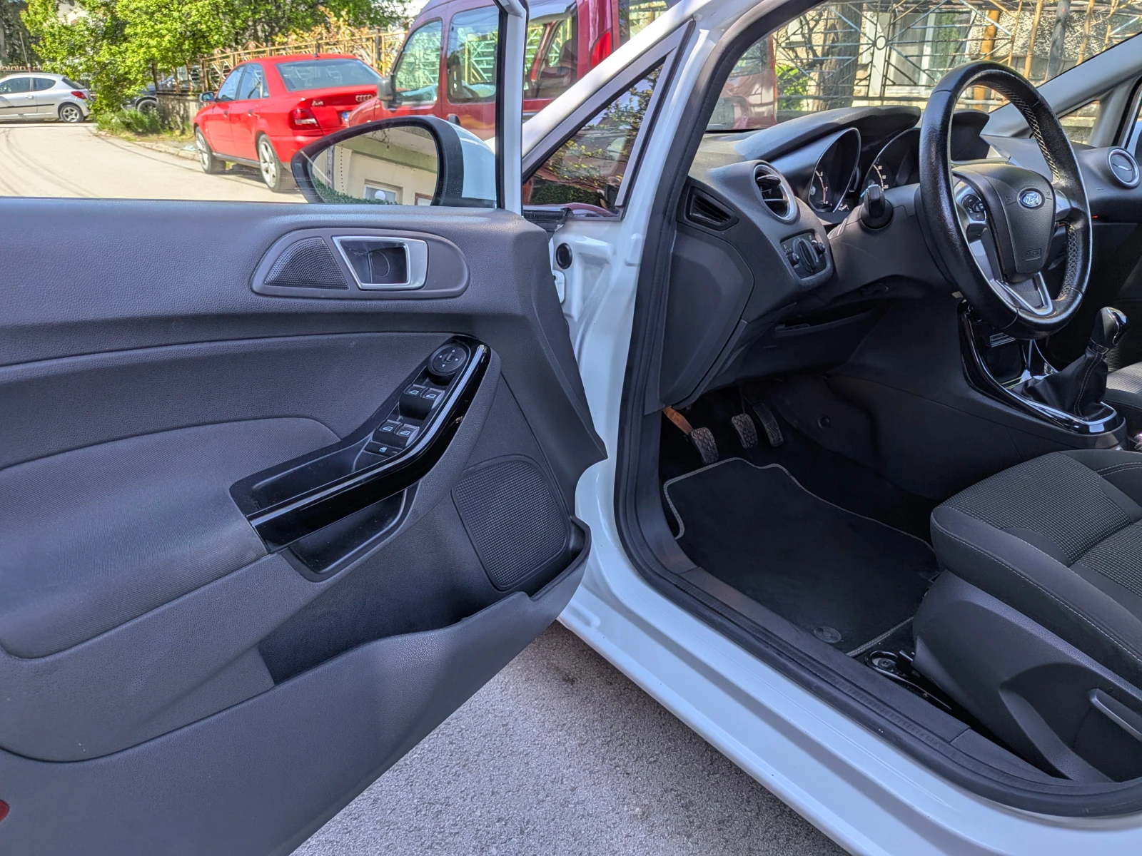 Ford Fiesta * 1.4* ФАБРИЧНА ГАЗ* BRC* LED* NAVI* AMBIENT* TITA, снимка 10 - Автомобили и джипове - 54431981