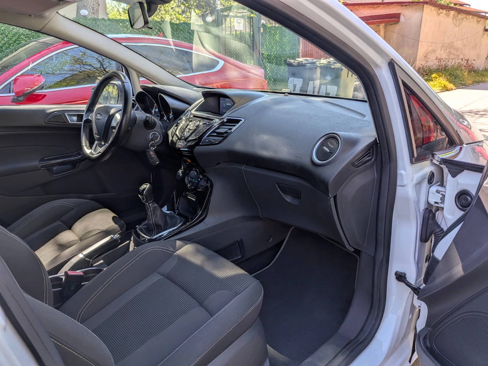 Ford Fiesta * 1.4* ФАБРИЧНА ГАЗ* BRC* LED* NAVI* AMBIENT* TITA, снимка 11 - Автомобили и джипове - 54431981