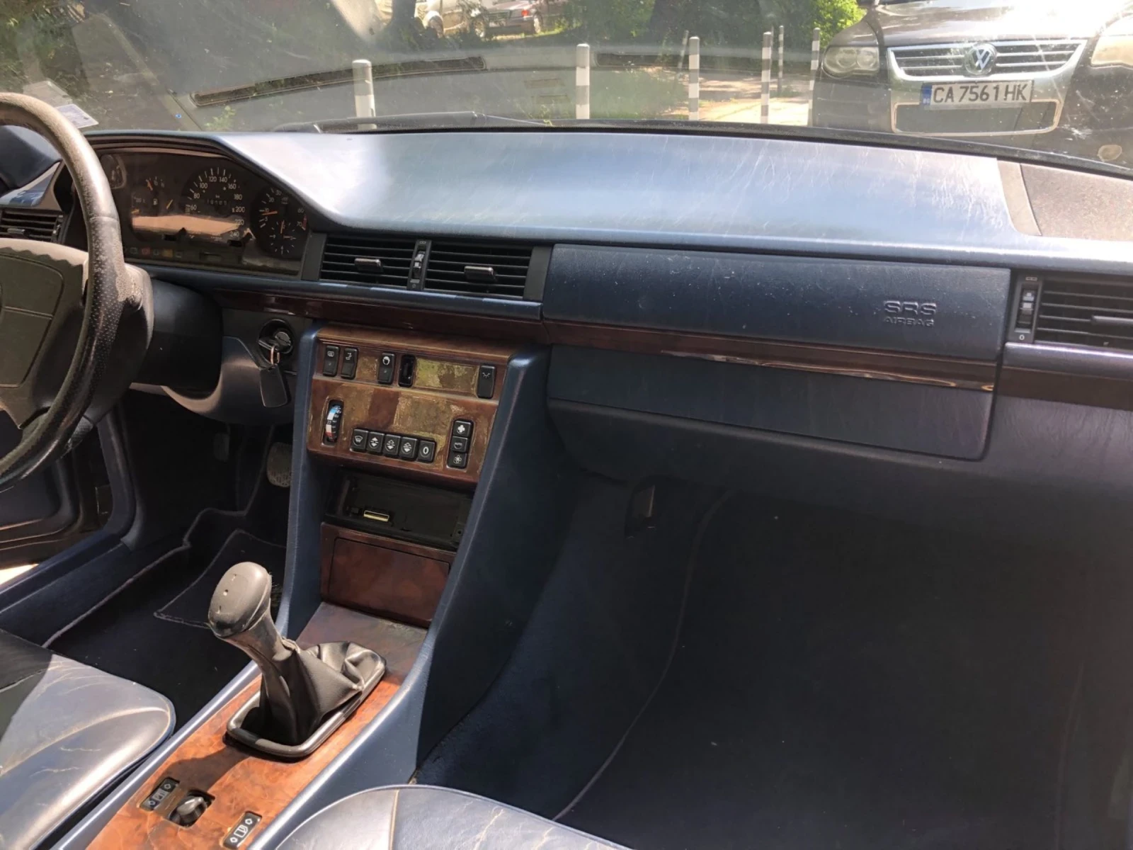 Mercedes-Benz E 200 E200C, снимка 8 - Автомобили и джипове - 54804286