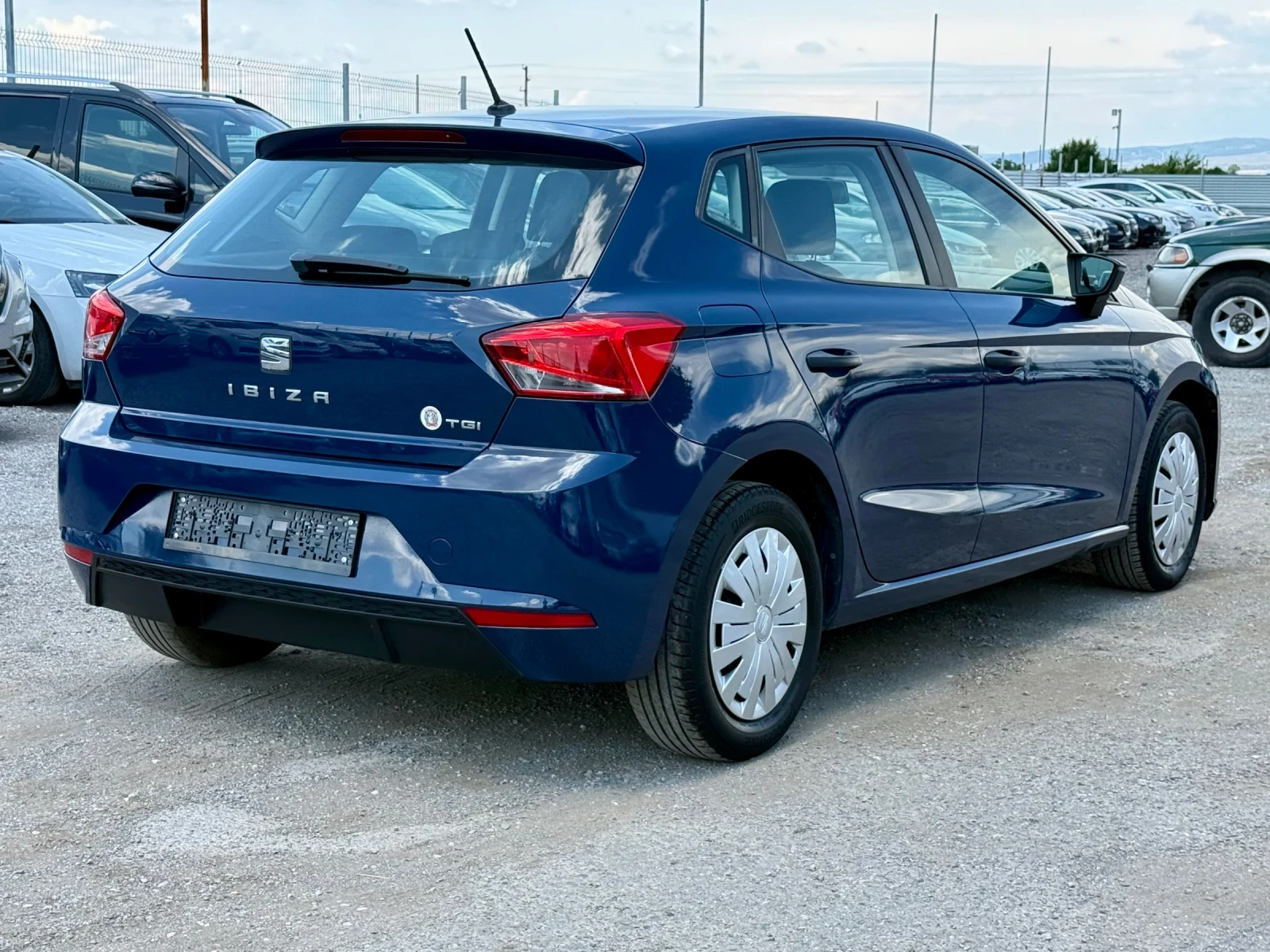 Seat Ibiza TGI* Facelift, снимка 5 - Автомобили и джипове - 55208062