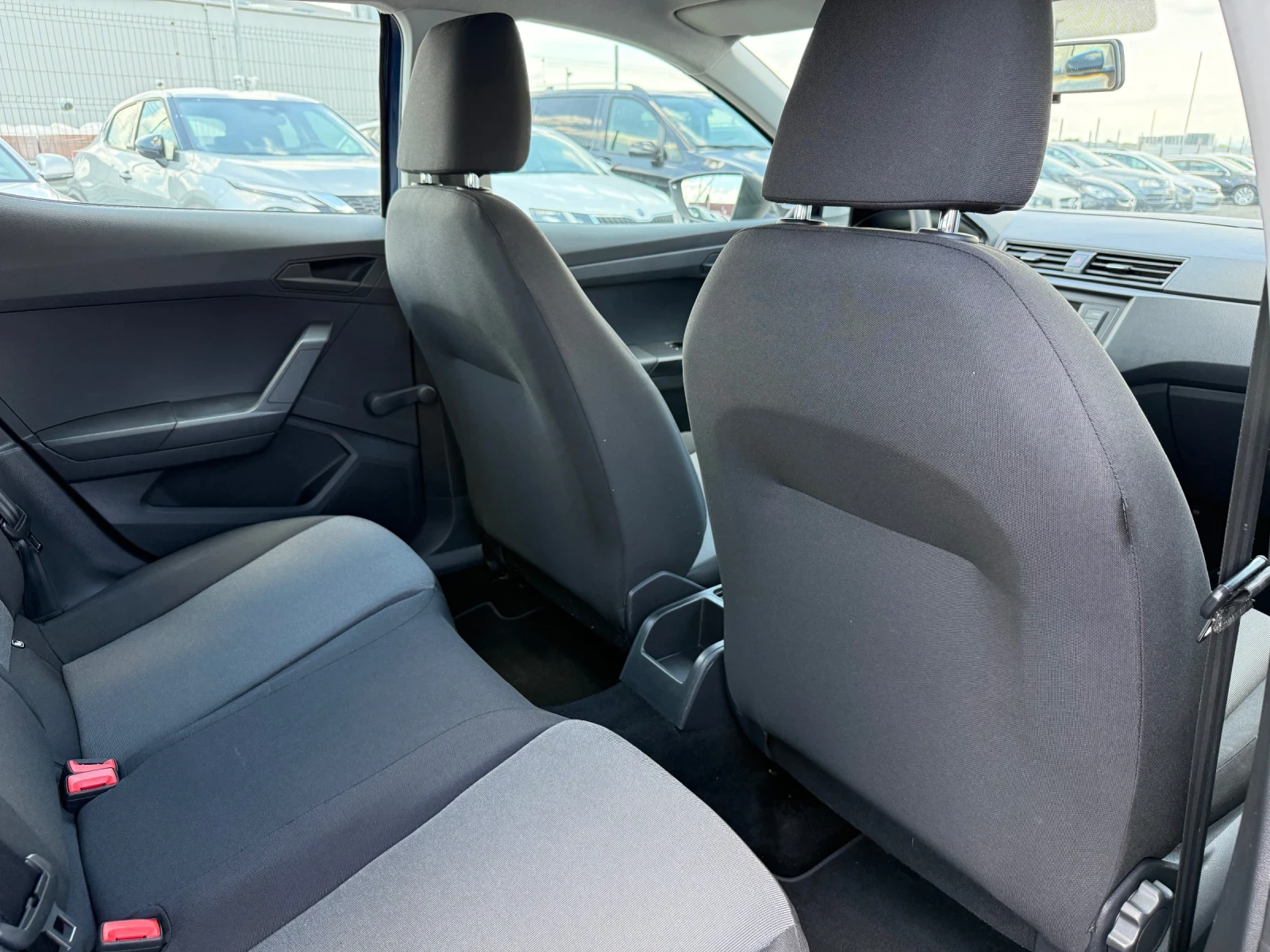 Seat Ibiza TGI* Facelift, снимка 10 - Автомобили и джипове - 55208062