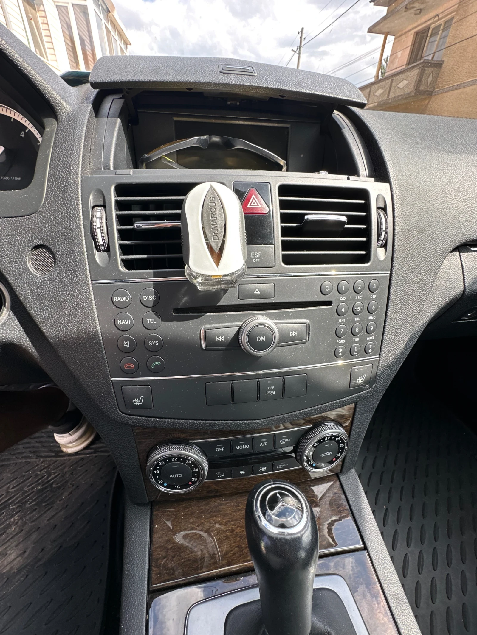 Mercedes-Benz C 220, снимка 8 - Автомобили и джипове - 55216913