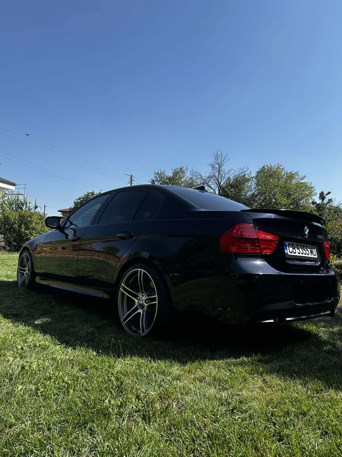 BMW 335 Individual Special Edition, снимка 4 - Автомобили и джипове - 55441554