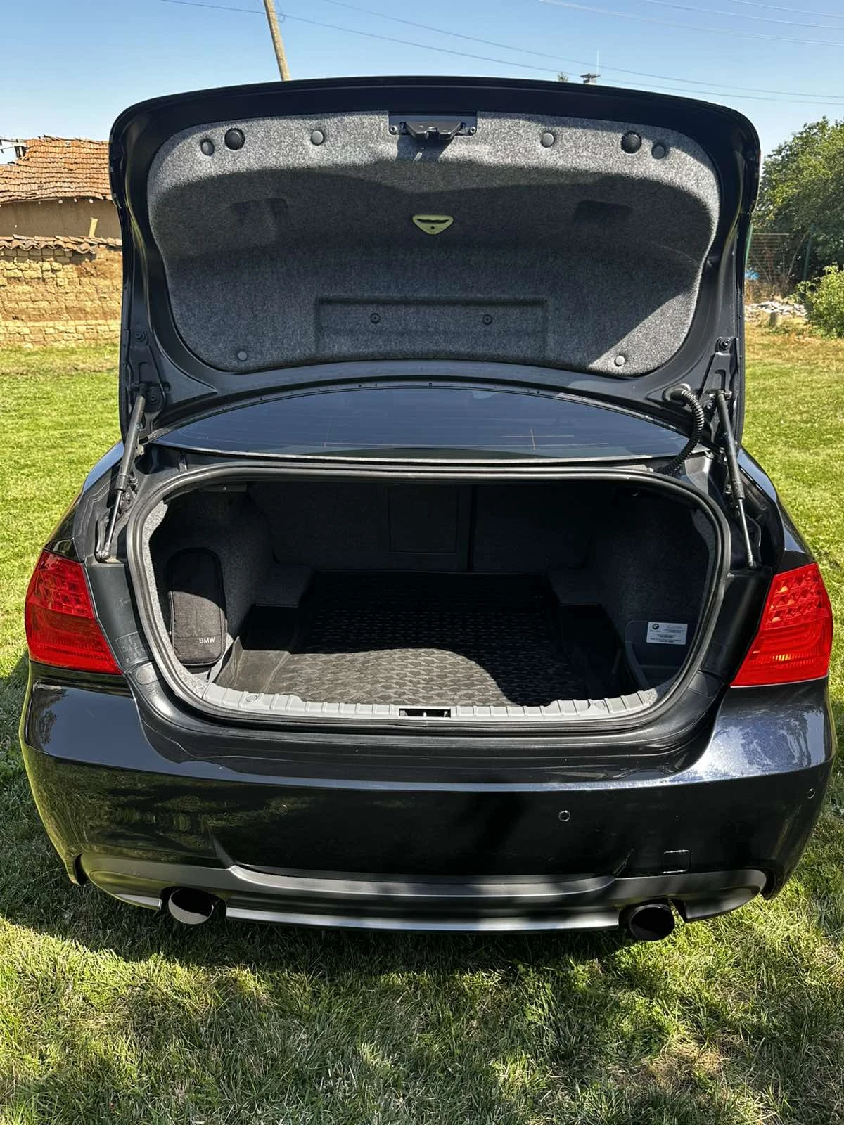 BMW 335 Individual Special Edition, снимка 6 - Автомобили и джипове - 55441554