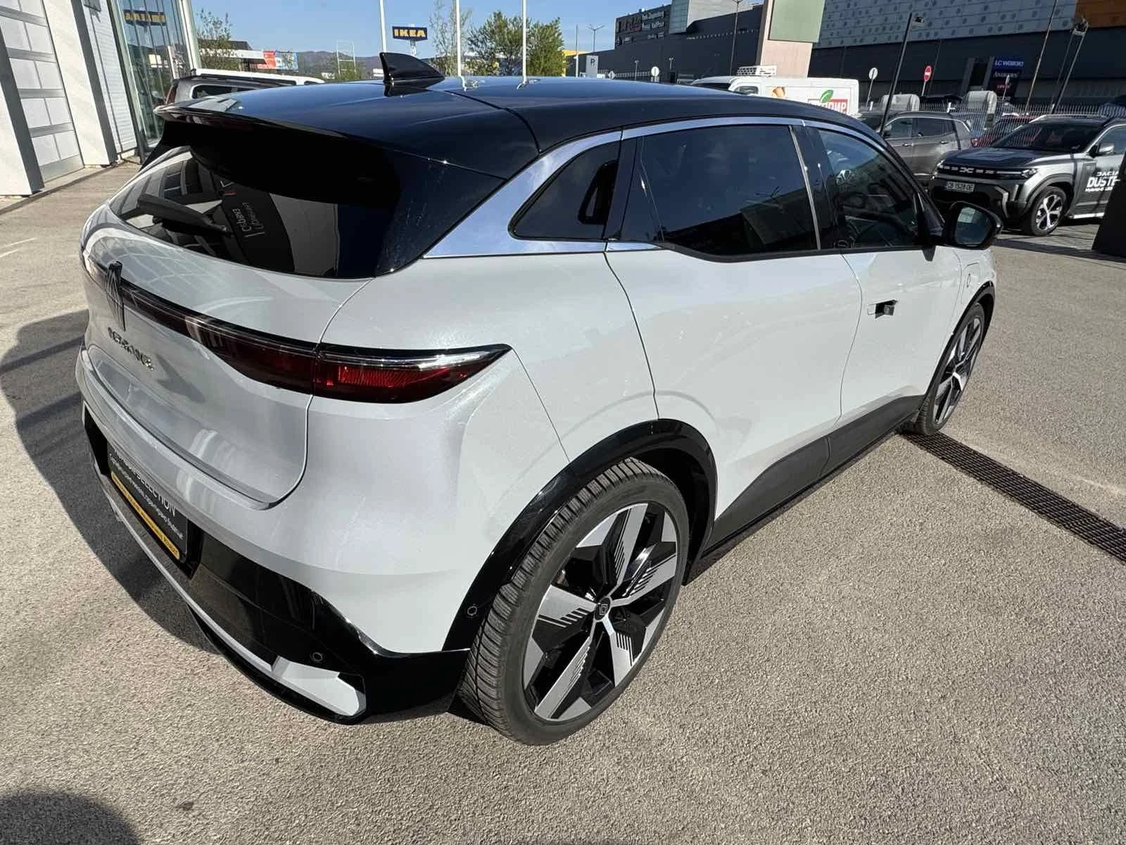 Renault Megane E tech, снимка 2 - Автомобили и джипове - 55665323