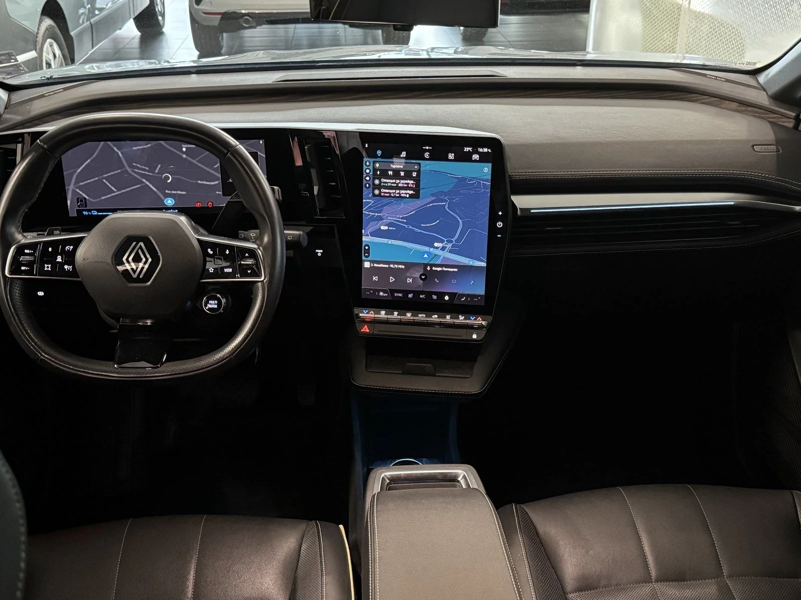 Renault Megane E tech, снимка 7 - Автомобили и джипове - 55665323