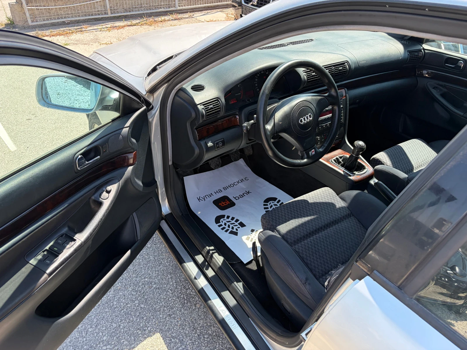 Audi A4 1.8i Avant GAZ, снимка 7 - Автомобили и джипове - 55816384
