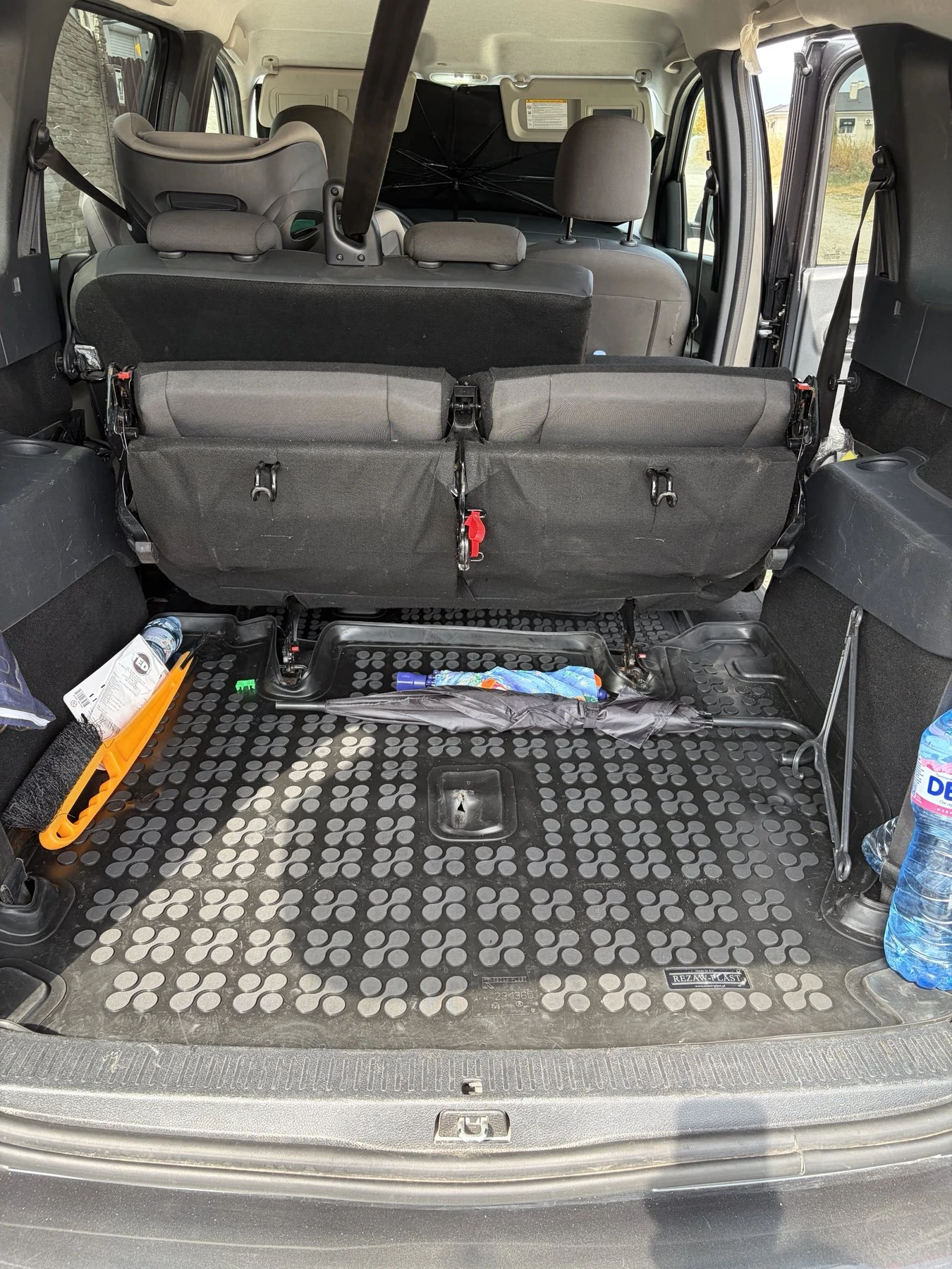 Dacia Lodgy 6+ 1, снимка 6 - Автомобили и джипове - 55948983