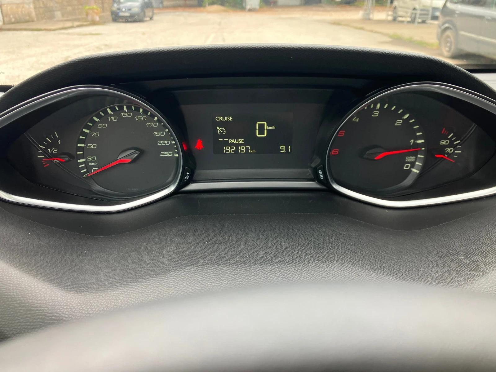 Peugeot 308 1.6HDI-NAVI, снимка 16 - Автомобили и джипове - 56057793
