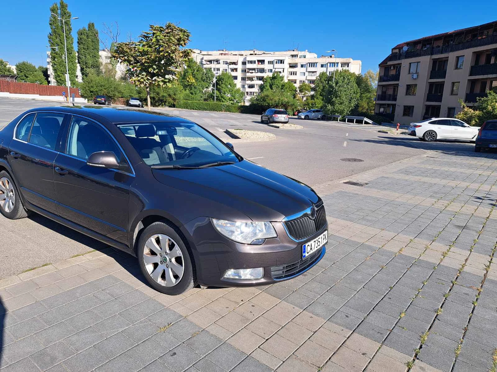 Skoda Superb, снимка 8 - Автомобили и джипове - 56107451