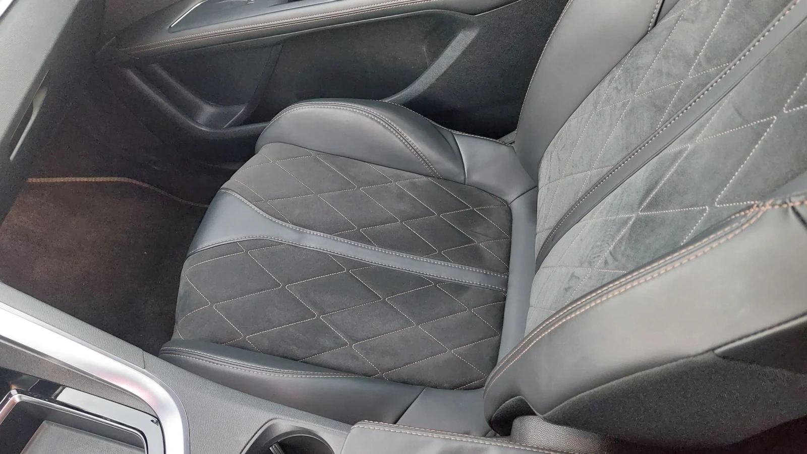 Peugeot 3008, снимка 9 - Автомобили и джипове - 56226842