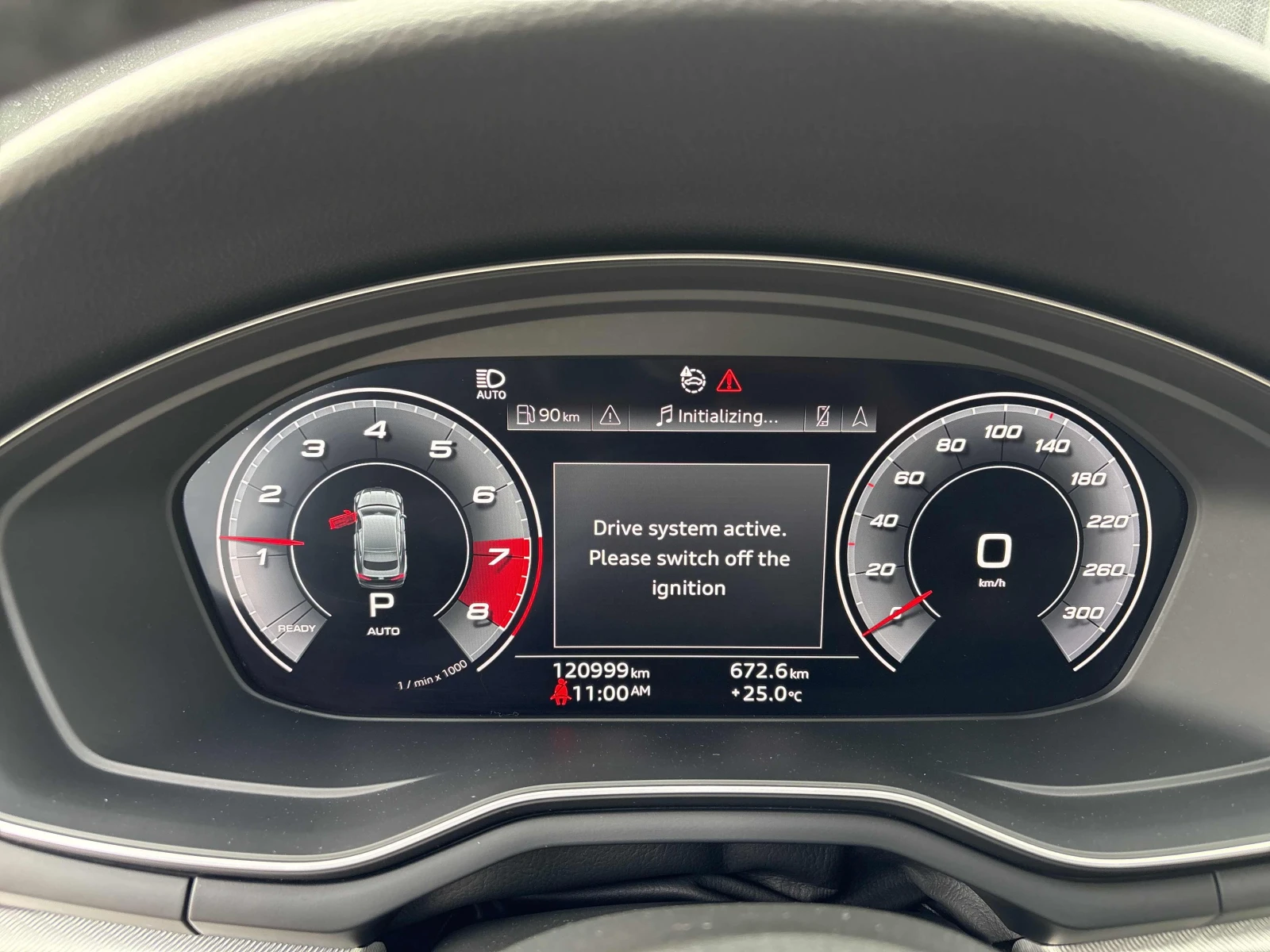 Audi A5 Progressiv / Distronic  / Camera / Carfax, снимка 8 - Автомобили и джипове - 56228980